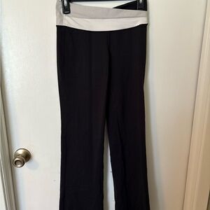 Lululemon yoga pants